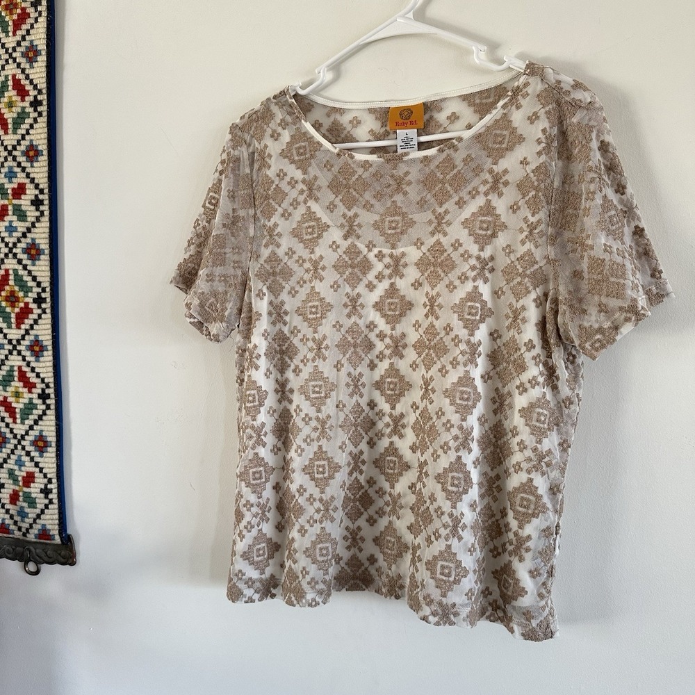 Women's Ruby Red Short Sleeve Lined Beige White Embroidery Pattern Top Large